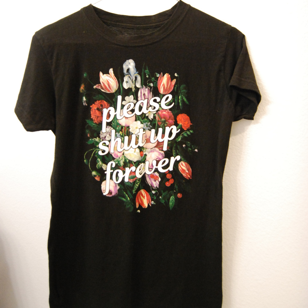 ☀️ 3 for $25 NWOT Hot Topic Graphic T-shirt